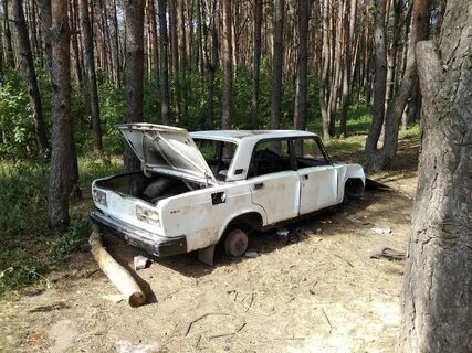 Разбитая машина жигули