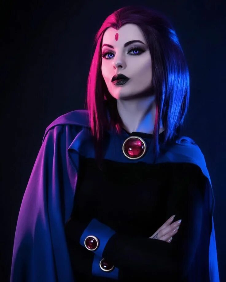 Raven cosplay. Рейвен косплей. Рейвен ДС косплей. Рейвен юные Титаны косплей. Рейвен 2019.