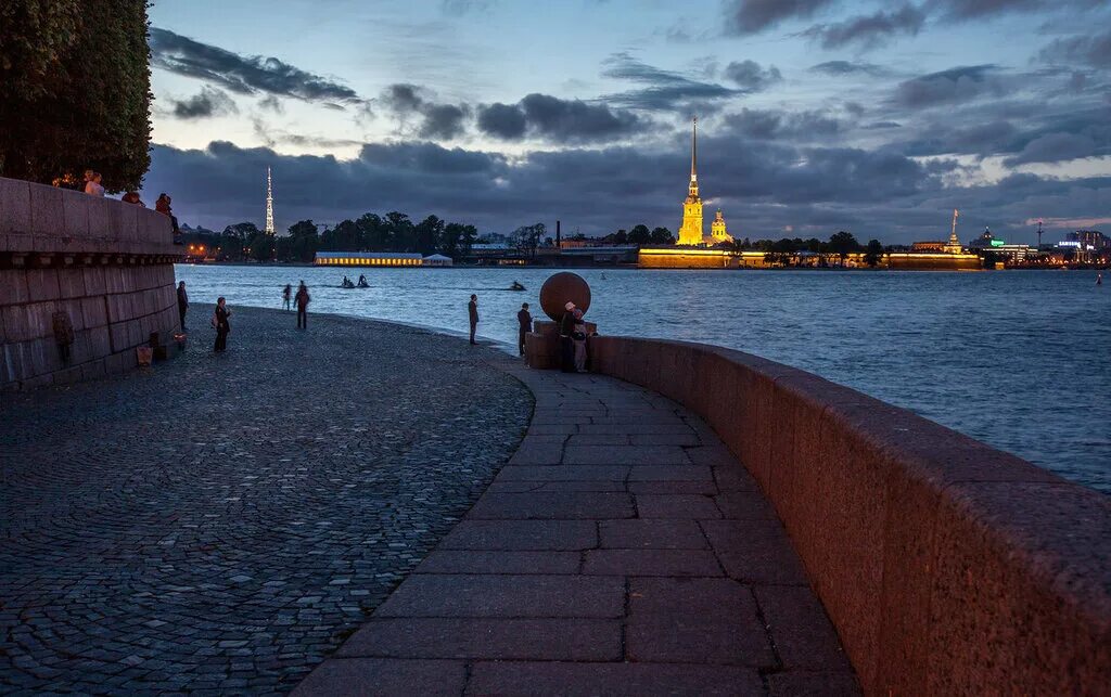 Питер в июне 2024 года. Белые ночи Санкт-Петербург. Санкт-Петербург летом белые ночи. Белые ночи Питер 12 часов ночи. Белые ночи в Питере 2023.