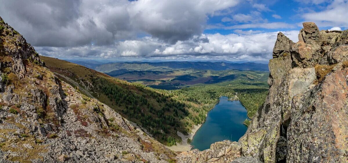 горы красная поляна бзерпи. озёра красной горы в усть-коксинском районе. высота красной горы. башталинское озеро горный алтай. горный алтай красное озеро.