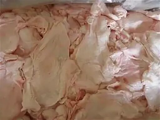 Шкурка от курицы вареная. Кожа куриная замороженная. Куриный брикет. Кожа куриная замороженная. Грудка цб.