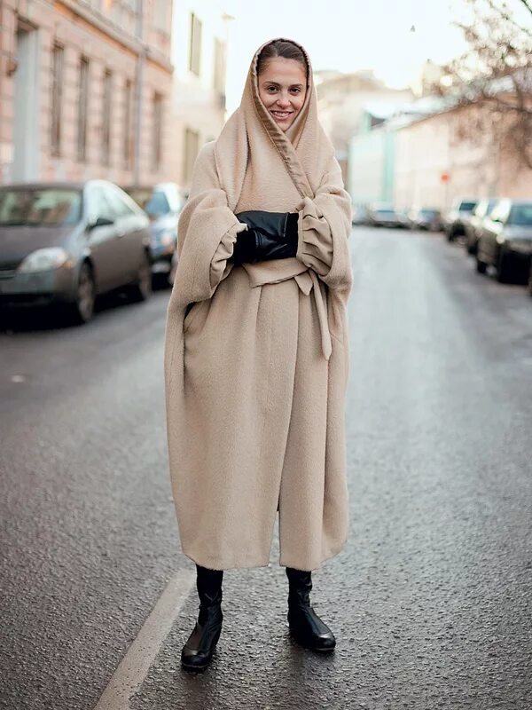 Необычное пальто женское. Необычное пальто. Необычное пальто. Pompa пальто. Неординарные пальто.