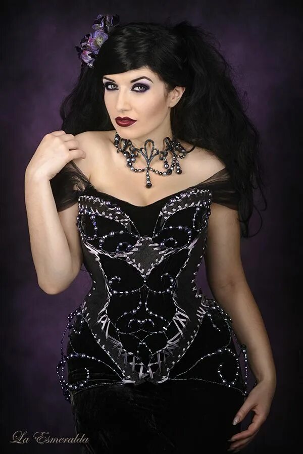 La esmeralda модель. La esmeralda. La esmeralda black lips. La esmeralda. La esmeralda модель.