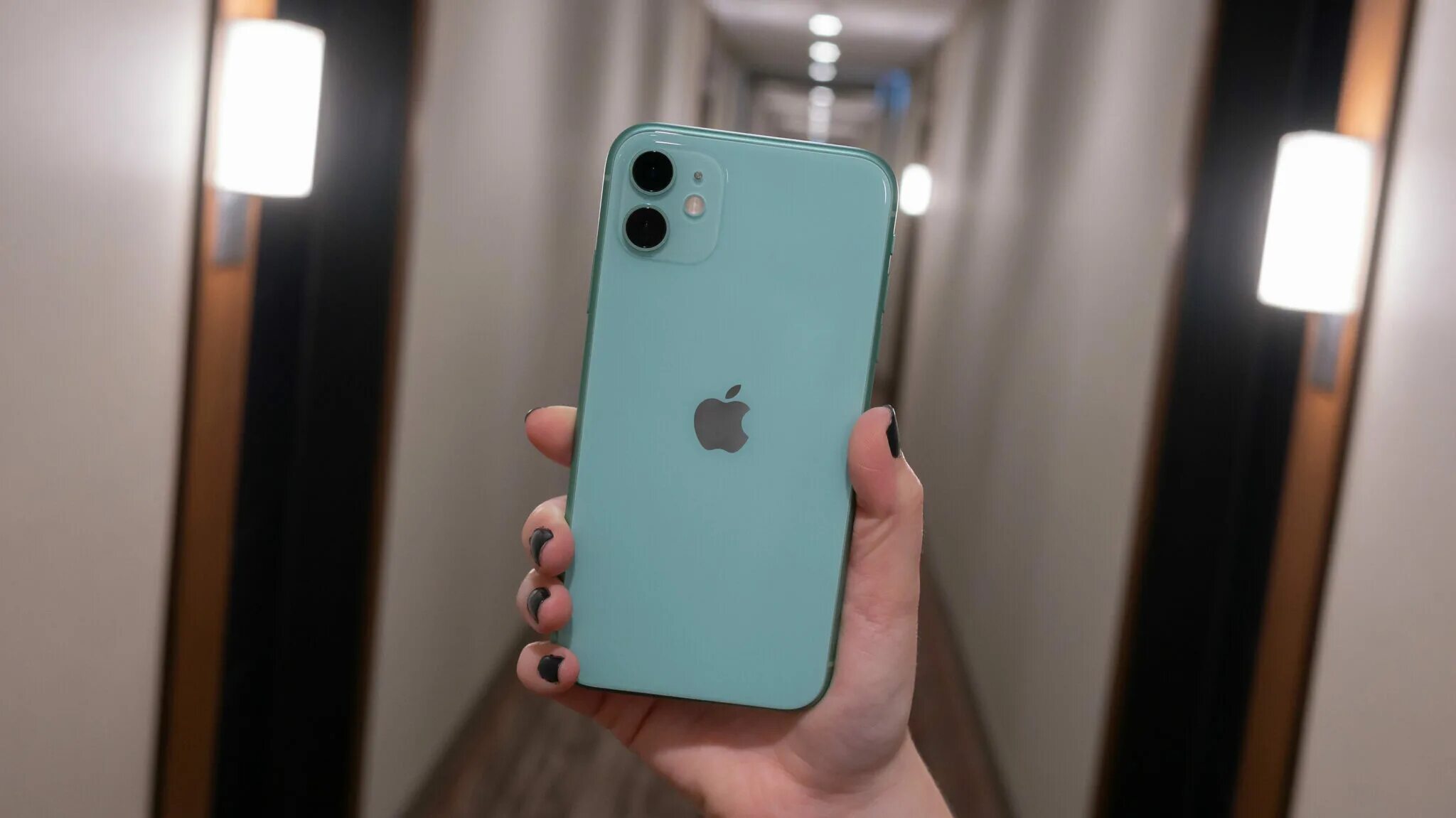 Айфон 11 грин. Iphone 11 pro max space gray. Iphone 11. Аппле айфон 11. Айфон 12 про сильвер.