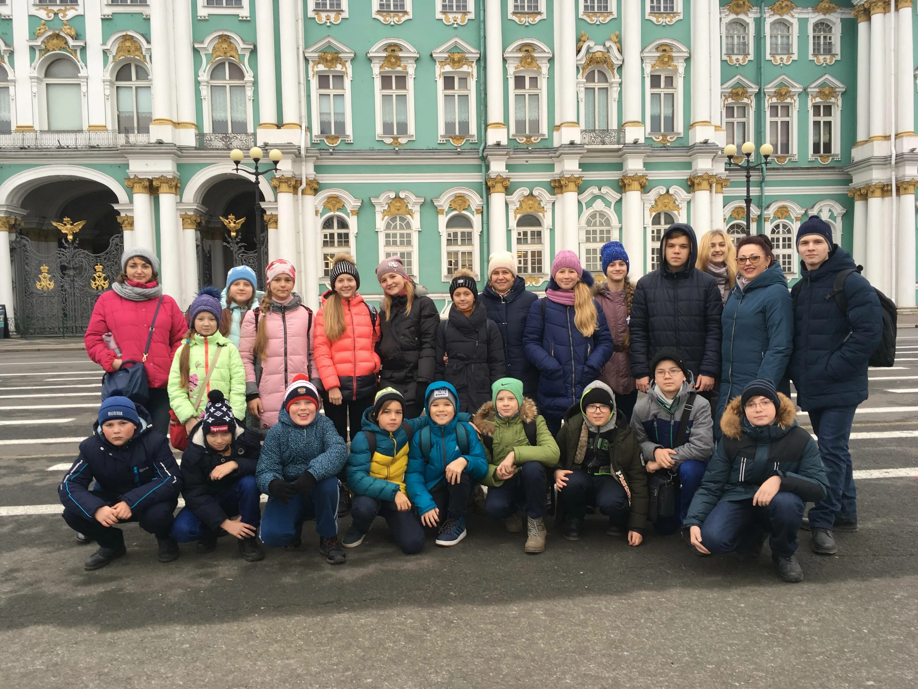 Школьные каникулы в петербурге. Каникулы в Питере. Питер на школьные каникулы. Каникулы школ в Санкт-Петербурге. Осенние каникулы СПБ.