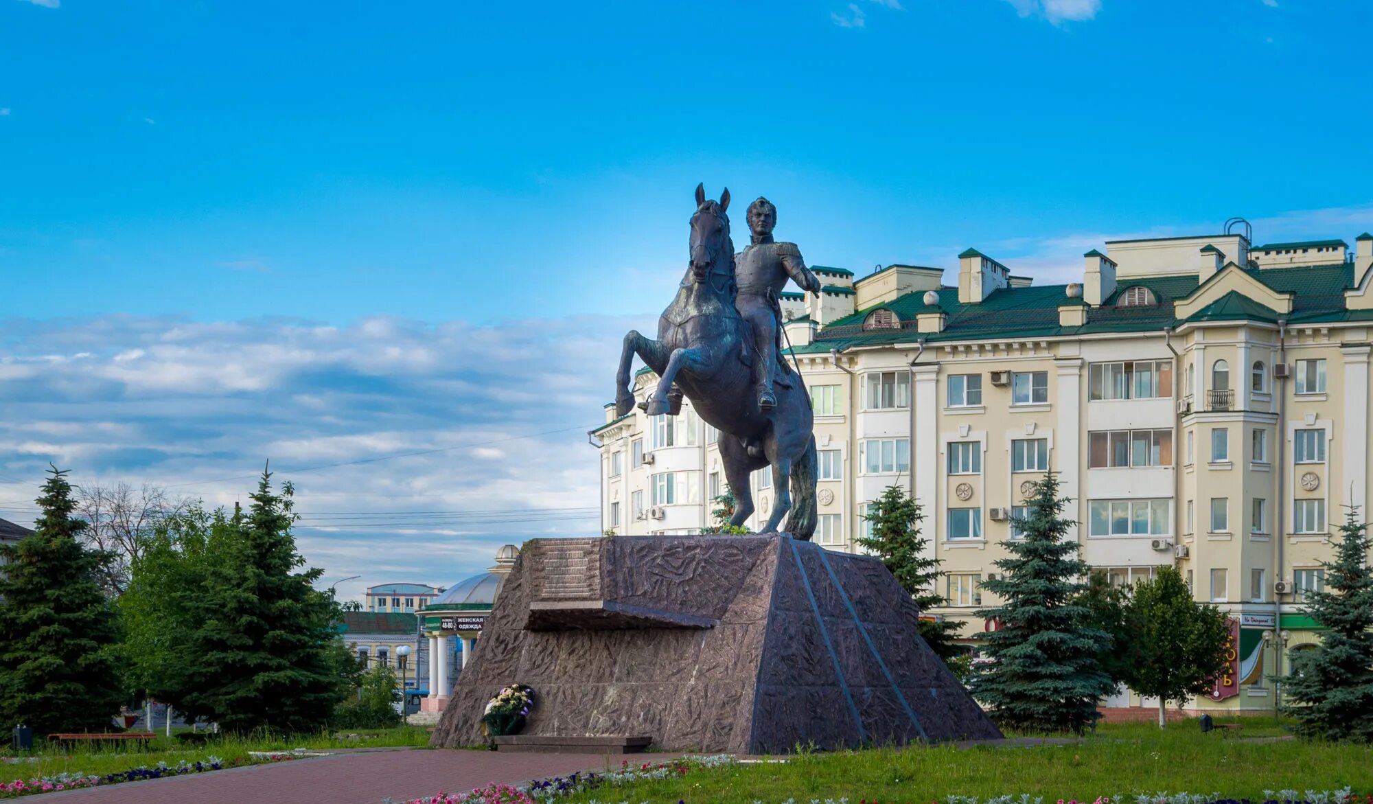 Город орел обл. Памятник а. п. ермолову (орёл). памятник ермолову в орле. г орел орл обл.
