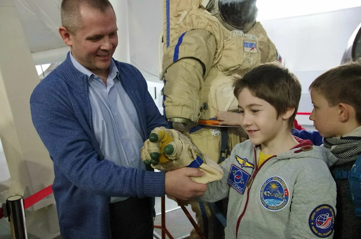 Семейное путешествие в космос. ЦПК Звездный городок. Звездный городок ЦПК им Гагарина. Звёздный городок центр подготовки Космонавтов Московская область. Экскурсия в центр подготовки Космонавтов им. ю.а. Гагарина.