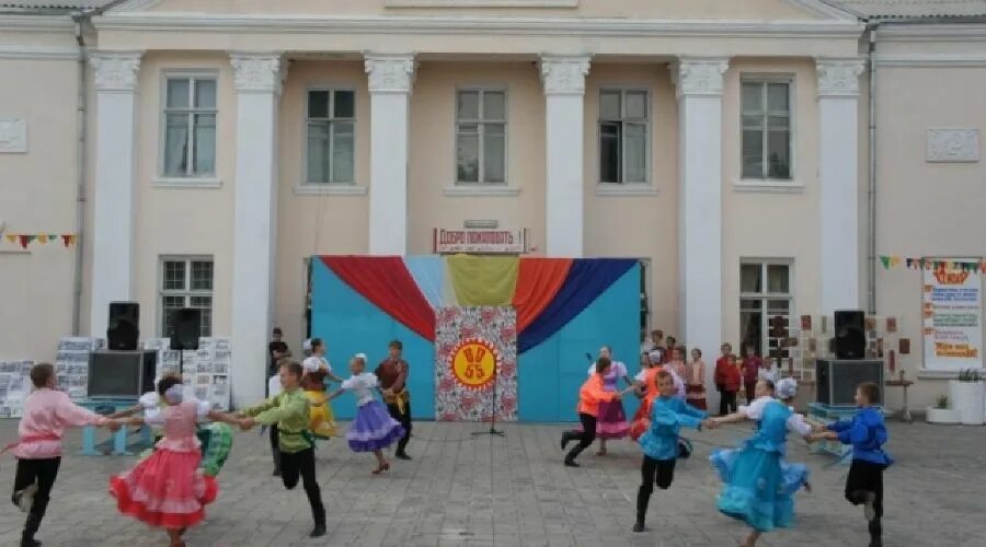 Погода в гулькевичи. Хутор тысячный Гулькевичского района. Гулькевичи (Гулькевичский район). Город Гулькевичи Краснодарский край Гулькевичский район. Посёлок тысячный Гулькевичский район Краснодарский край.