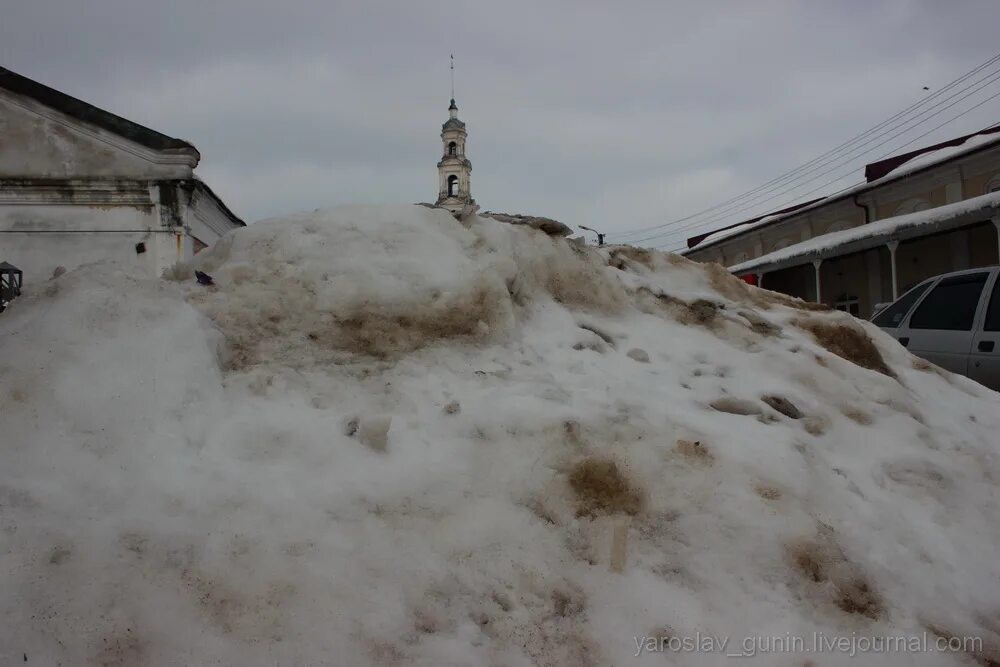 Погода на неделю в юрьевце ивановской области. Ураган в Юрьевце Ивановской области 15.05.2021. Ураган Юрьевец 15 мая 2021. Смерч в Юрьевце Ивановской области. Юрьевец Ивановская область.