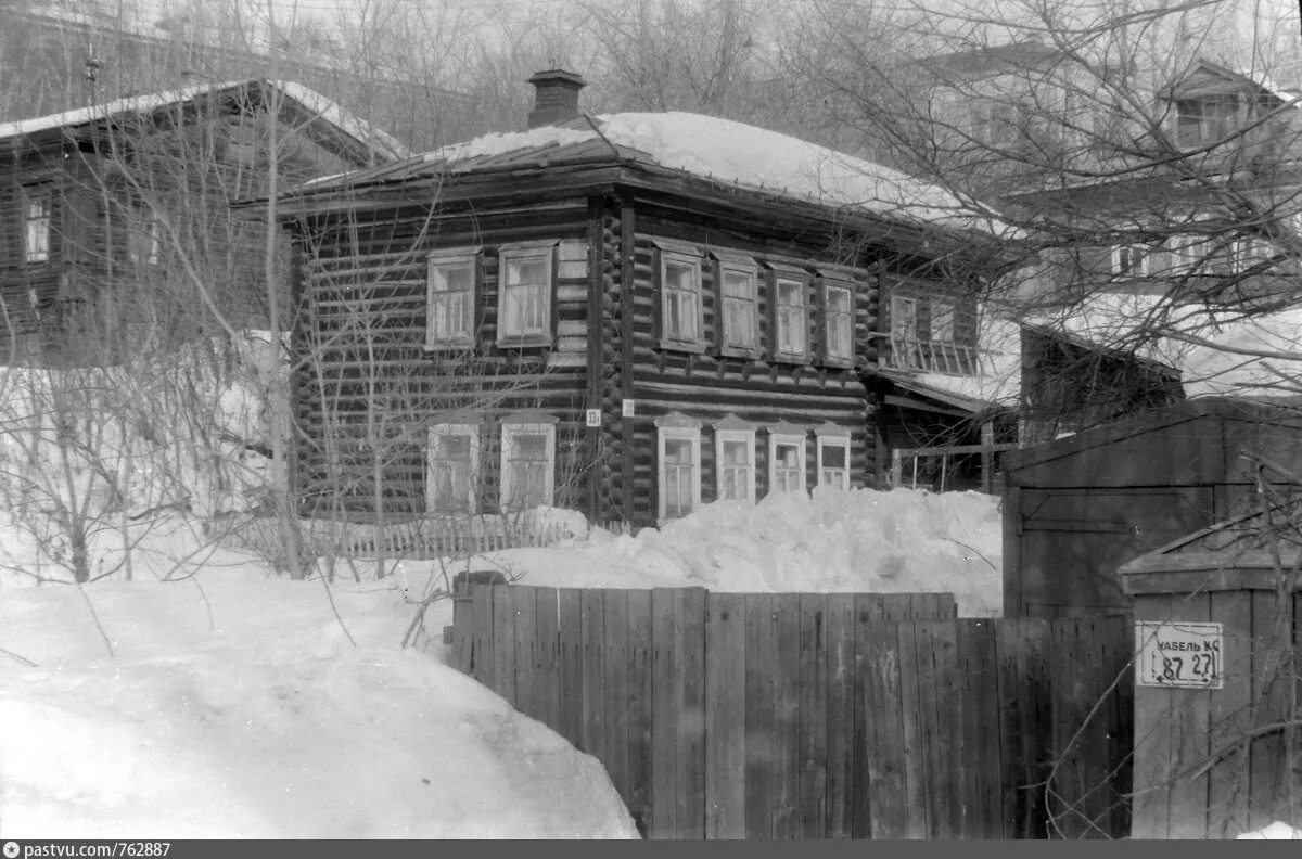 Ул герцена 33 киров. Город владимир улица герцена. Ул герцена 33 киров. Улица герцена киров. Томск герцена 33.