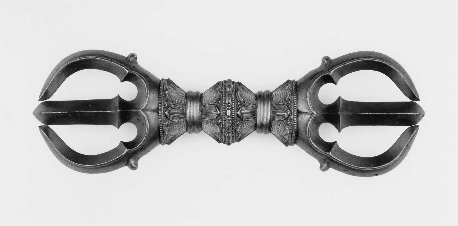 Скипетр ваджра. Жезл ваджра. Варджа. Варджа. Индийское оружие богов ваджра.