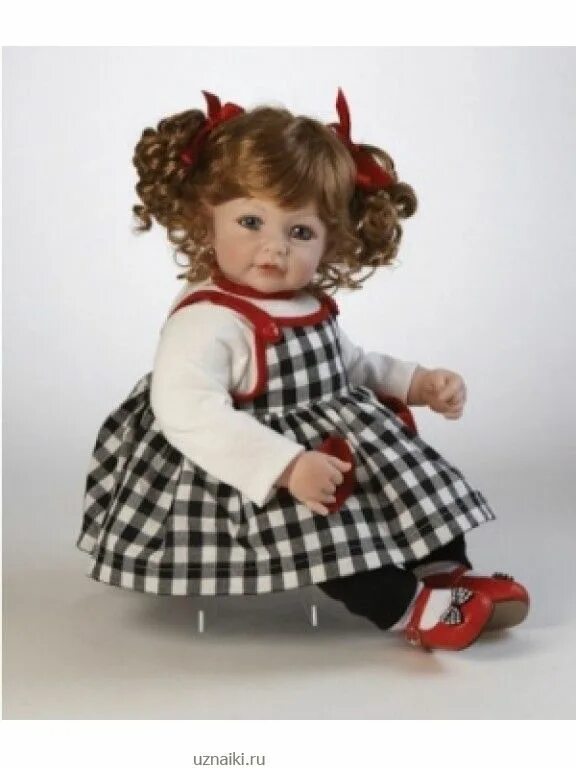 Куколку зовут. Кукла Адора лягушка. Behringer adora кукла. Американские куклы Адора. Комбинированные куклы.