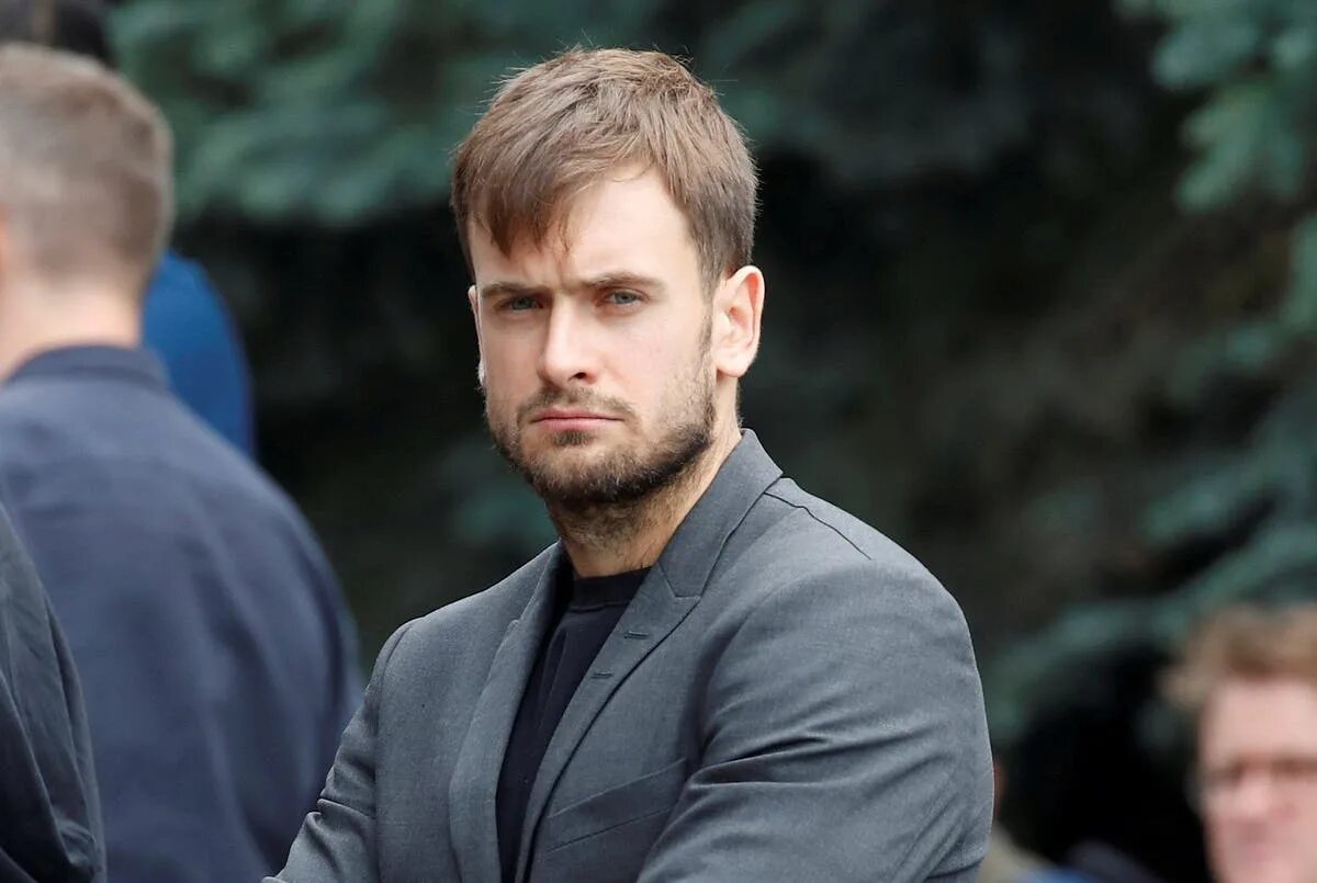 Петр верзилов на войне. Верзилов, пётр юрьевич. Верзилов, пётр юрьевич. Верзилов, пётр юрьевич. Пётр верзилов российский художник.