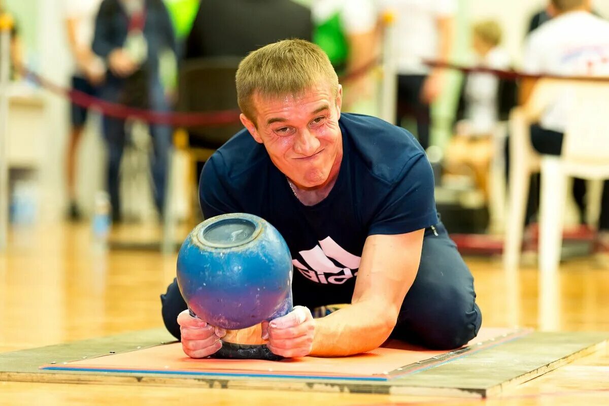 Академия гиревого спорта. Тяга гири. Кистевая тяга гири. Кистевая тяга гири Бикметов. Стемповский Тольятти.