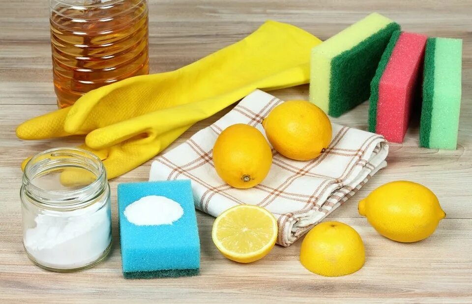Как отмыть силиконовую форму. Народные средства для уборки дома. Сода и лимон. Природные средства для мытья посуды своими руками из лимона и уксуса. Стекло натуральные Ингредиенты.