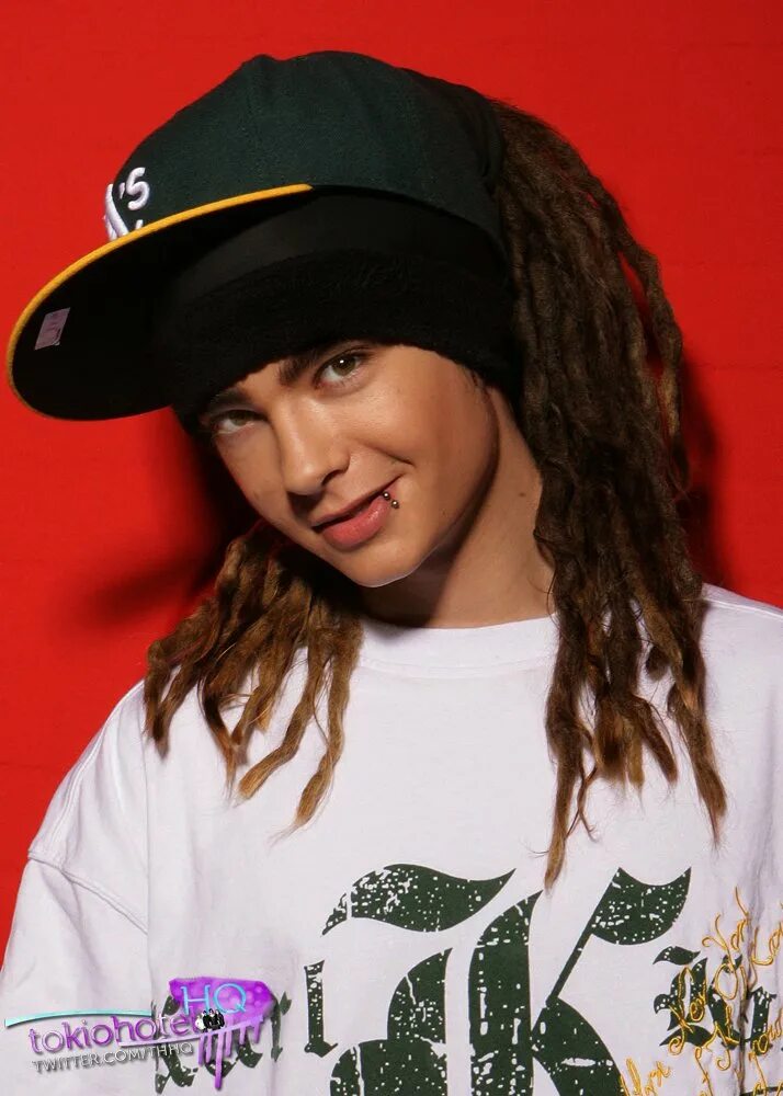 Том каулитц кепка. Том каулитц 2010. Tom kaulitz 2007. Том каулитц кепка. Том каулитц кепка.