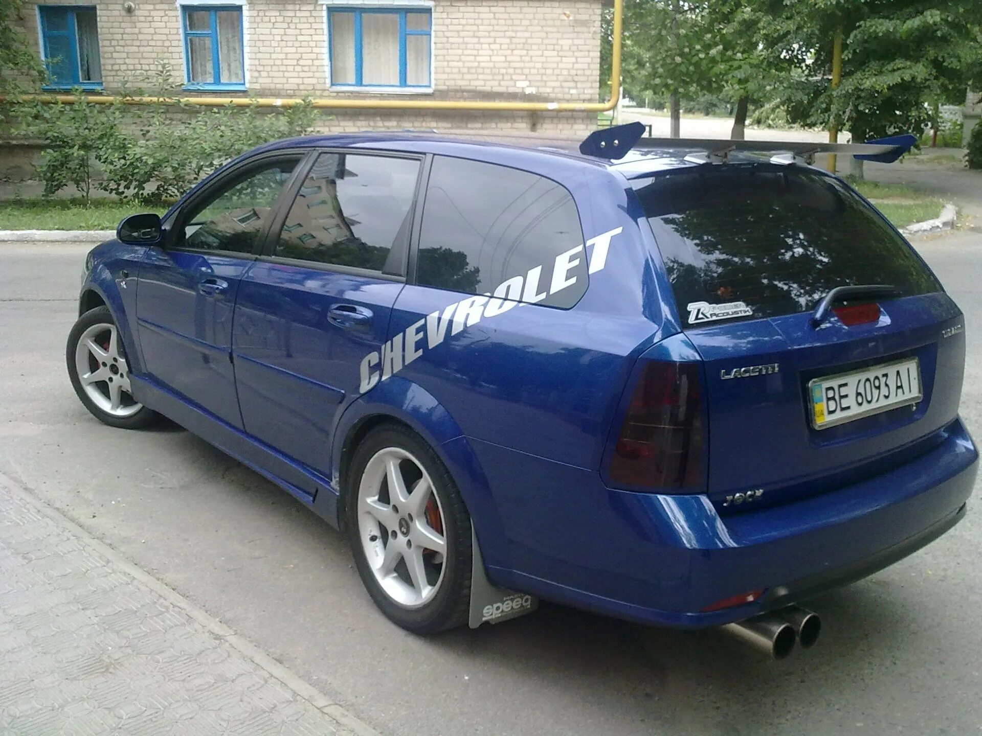 Тюнинг лачетти универсал. Chevrolet Lacetti SW. Chevrolet Lacetti универсал Tuning. Chevrolet Lacetti универсал обвес. Lacetti SW обвес.