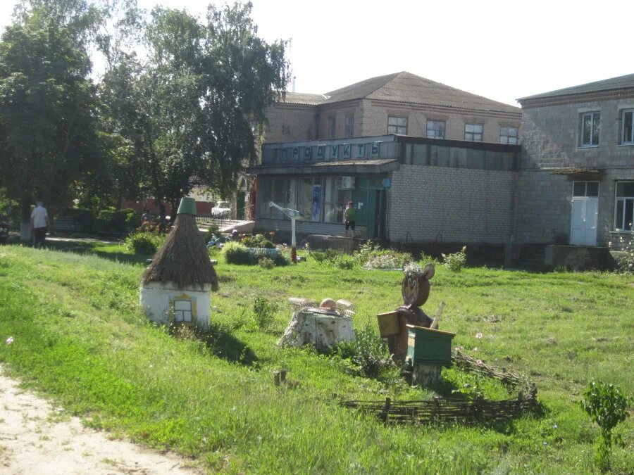 Тсн рощинский хутор 2. Кп рощинский хутор. Овраг братск мемориал. Хутор 5. Рощинский хутор 3 коттеджный поселок.