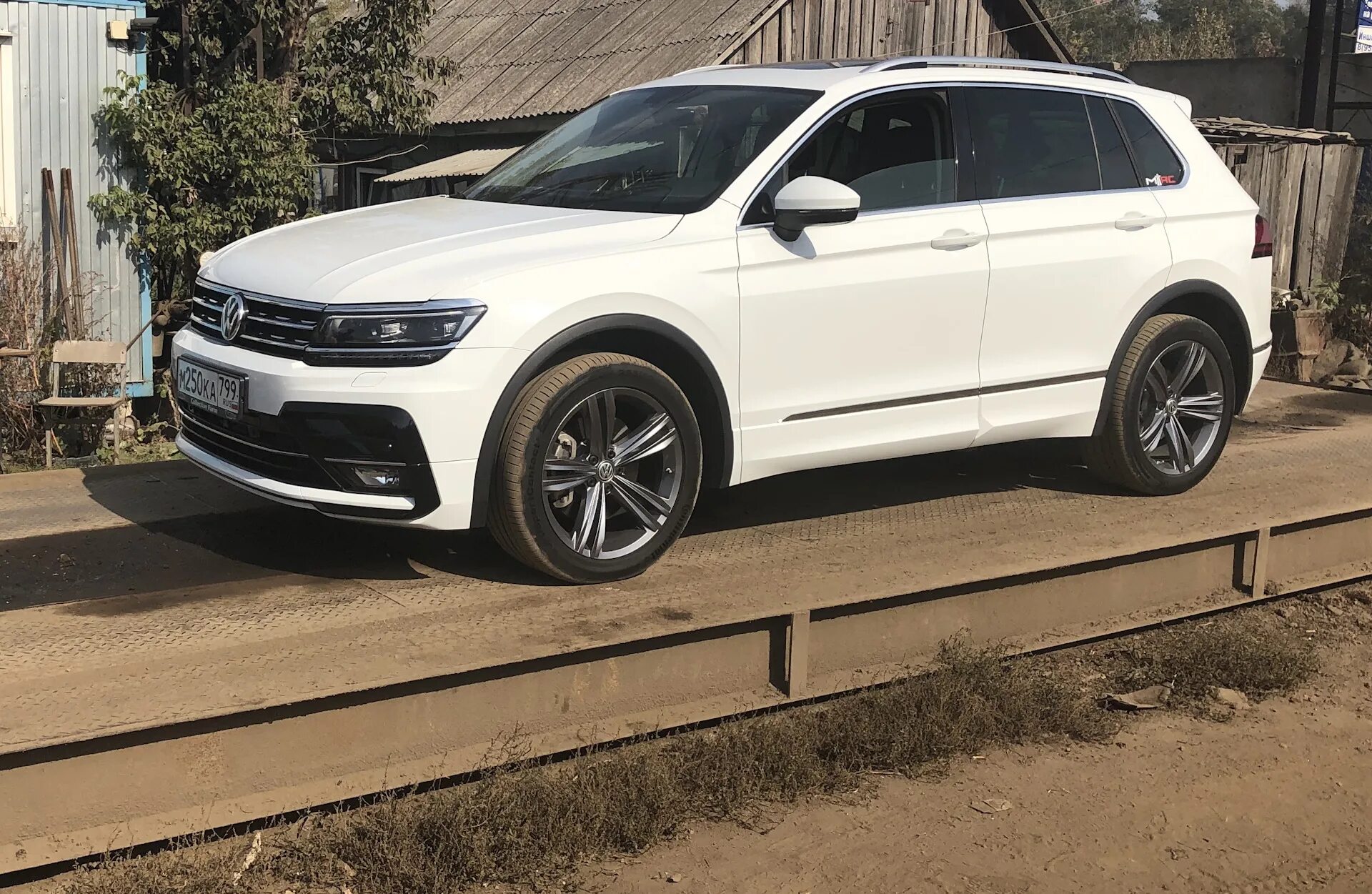 Фольксваген тигуан 2019 спортлайн. Фольксваген тигуан спортлайн 2020. Tiguan 2018 sportline. Vw tiguan 2 vw tiguan sportline. Vw tiguan 2 sportline.