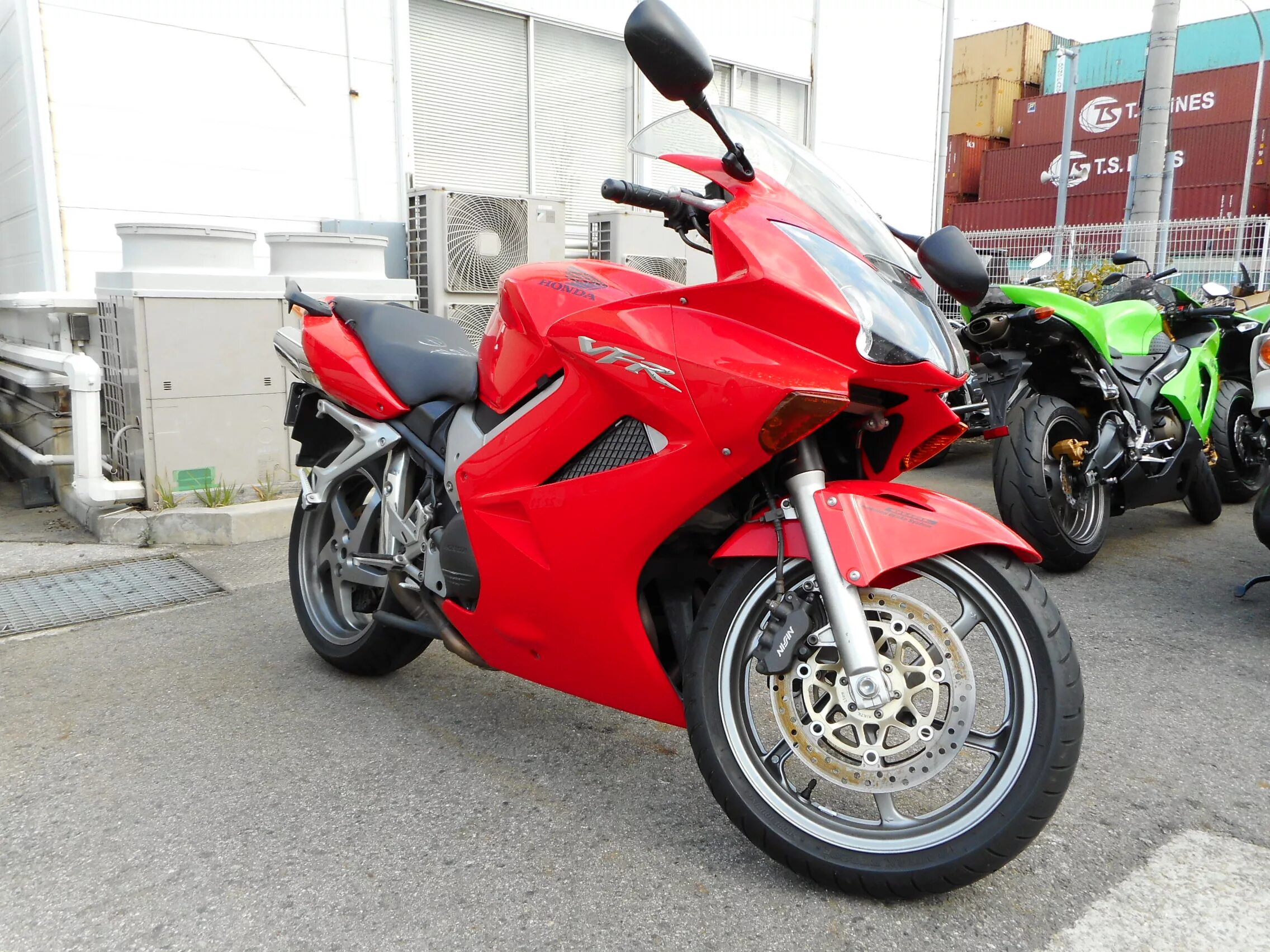 Honda vfr купить. Honda VFR 800. Хонда ВФР 800 красный. Хонда выфер 800. Honda VFR 800 красный.