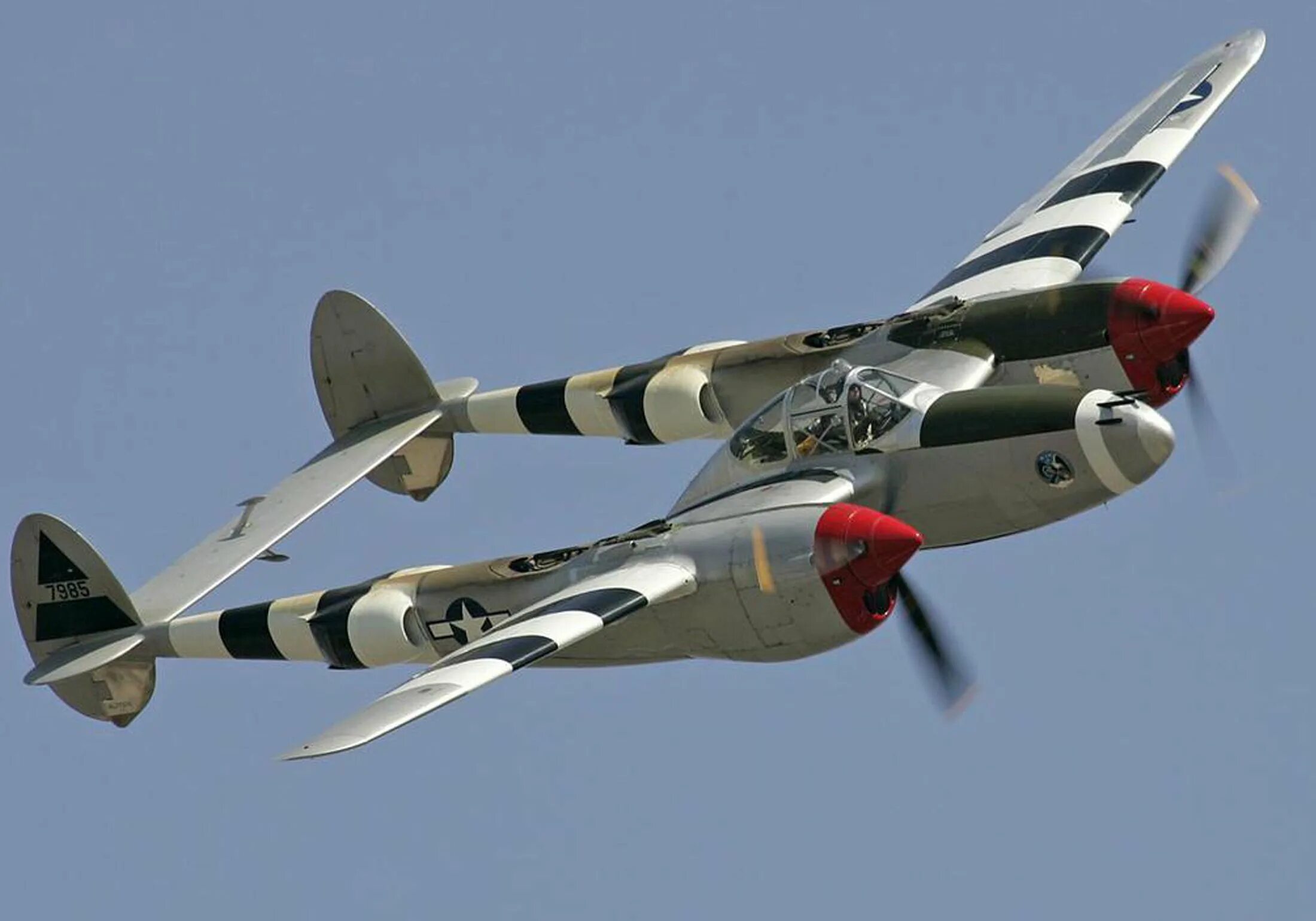 P 38 lightning. Lockheed p-38 lightning. самолёт lockheed p-38 lightning. локхид п 38.