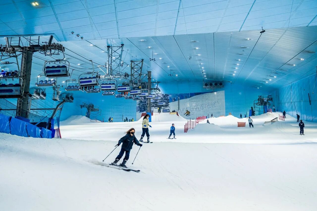 Горнолыжный комплекс ски Дубай. Ski Dubai Дубай. Дубай Молл горнолыжный курорт. Дубай Молл горнолыжка.