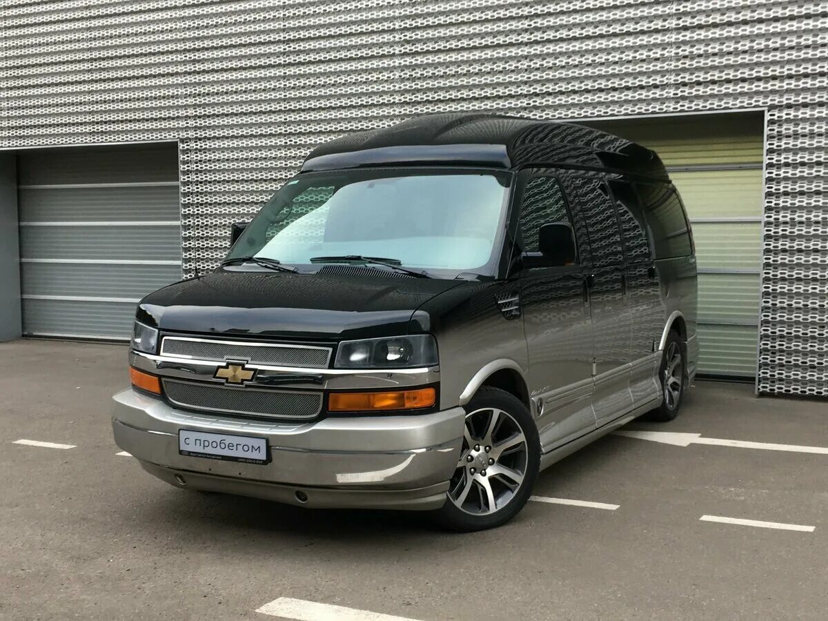 Шевроле экспресс с пробегом в россии. Chevrolet Express 2008. Шевроле экспресс 2008. Шевроле минивэн 2008. Chevrolet Express, 2008 год тюнинг фото.