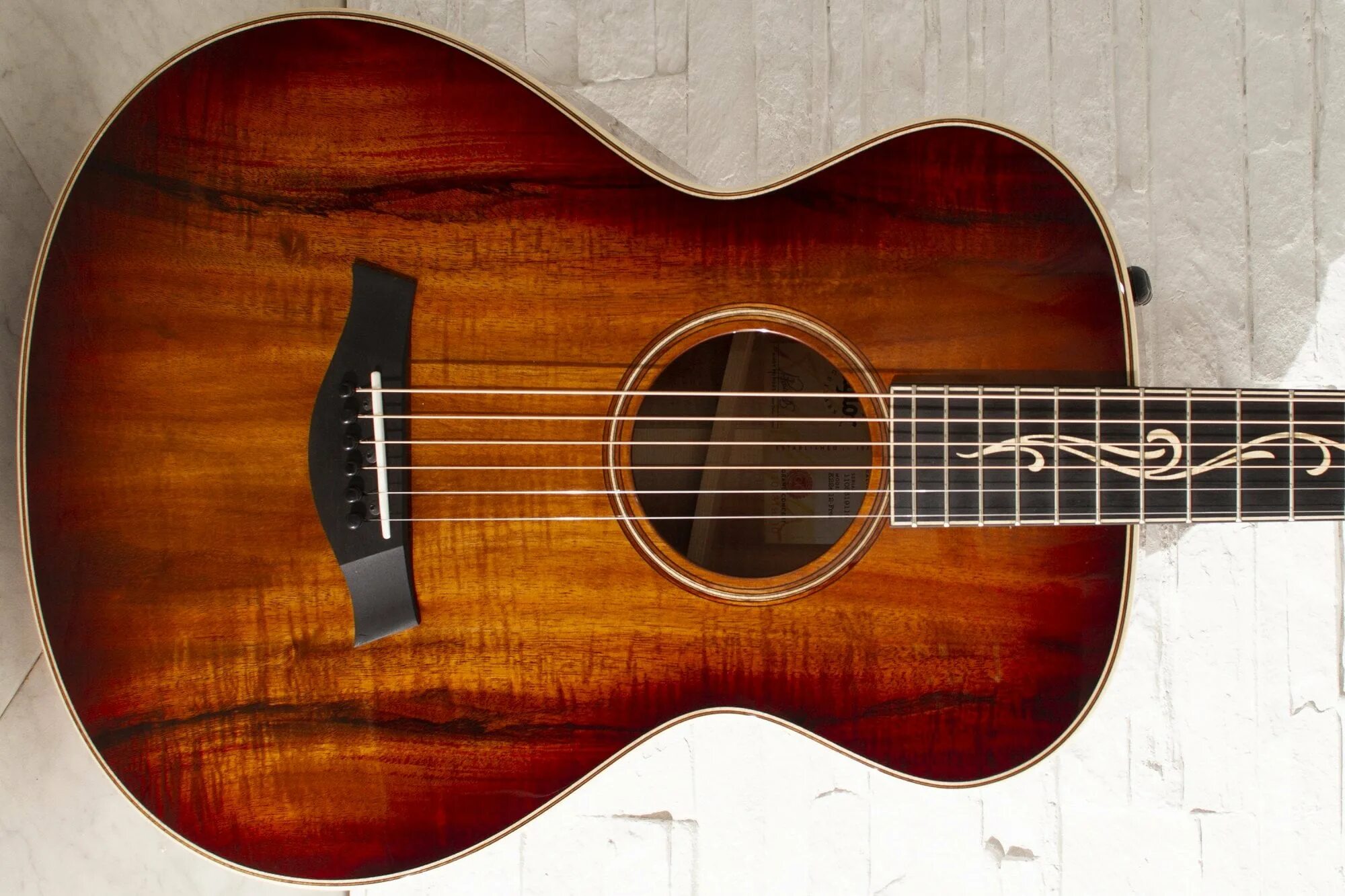 Акустическая гитара ярославль. Тейлор санберст. taylor 912ce-12 fret v-classic. акустическая гитара rico. акустическая гитара vicwood.