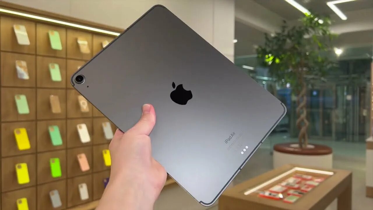 Планшет apple ipad 2022 wi fi. IPAD Air 5 в руках. IPAD Air 2022 фиолетовый. Айпад 2022 фиолетовый 5 серия. Айфон айфон.