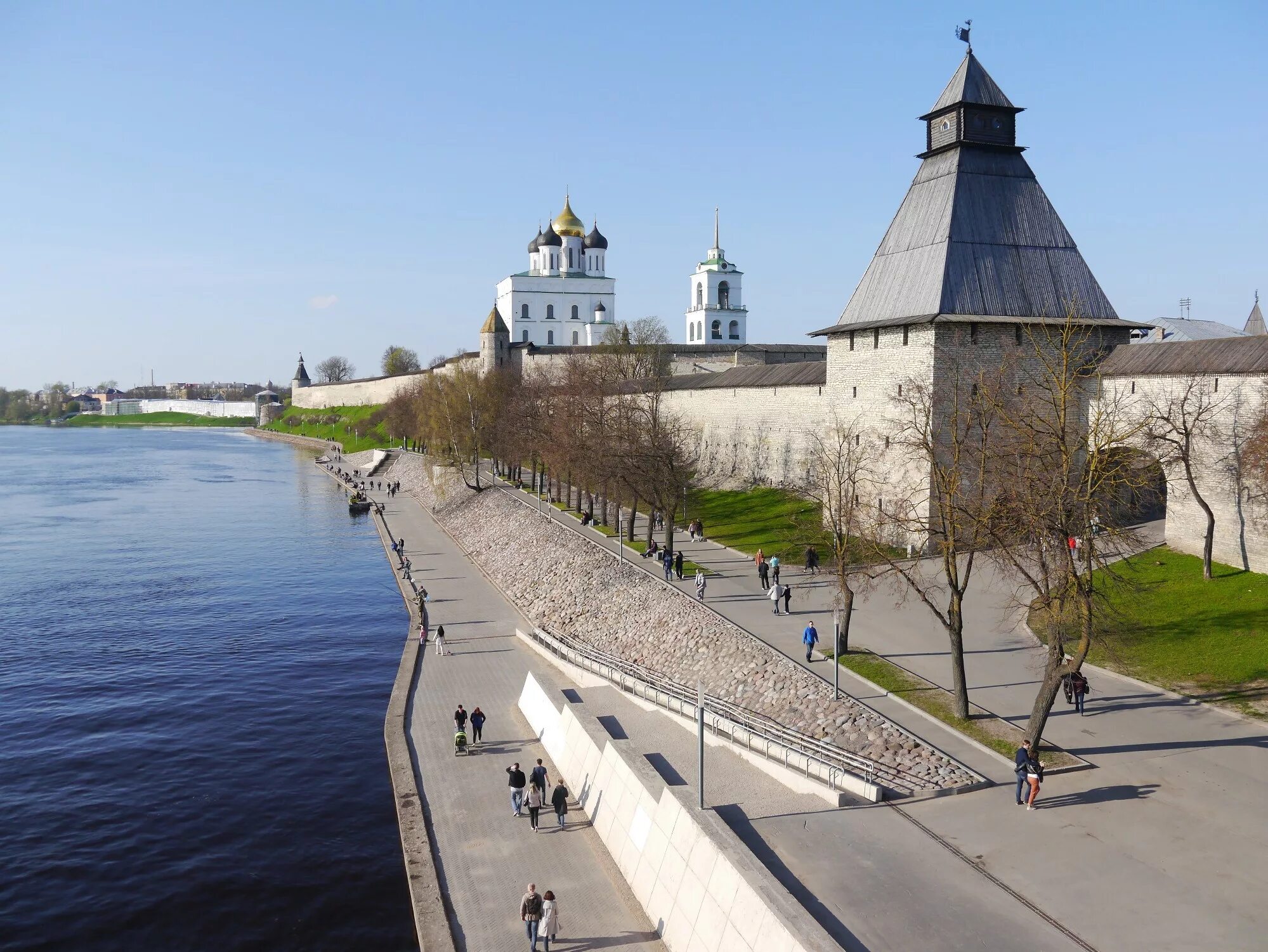 Псков 2010. Псков сейчас. Псков набережная реки Великой. Псков 2010 год. Ssduik pskov