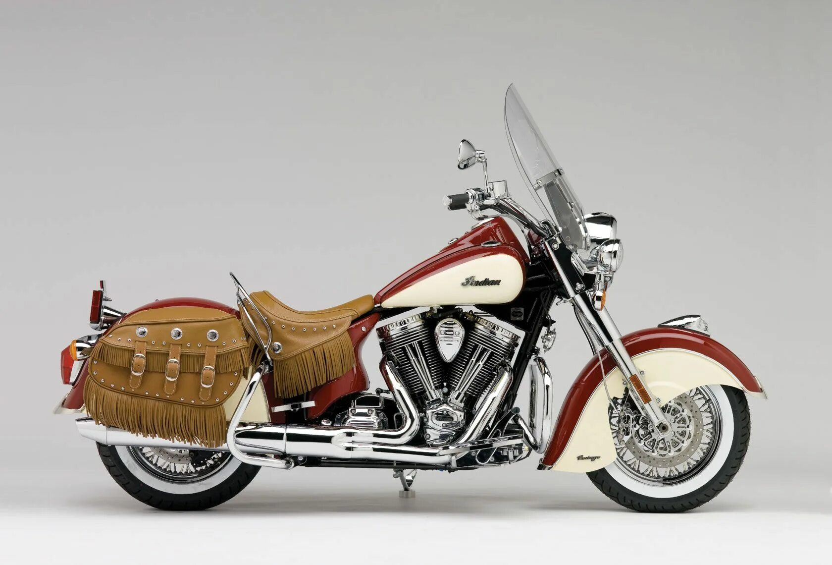 Indian roadmaster модель. Харлей дэвидсон индиан. Модели индиан. Мотоцикл индиан чиф винтаж. Модели индиан.