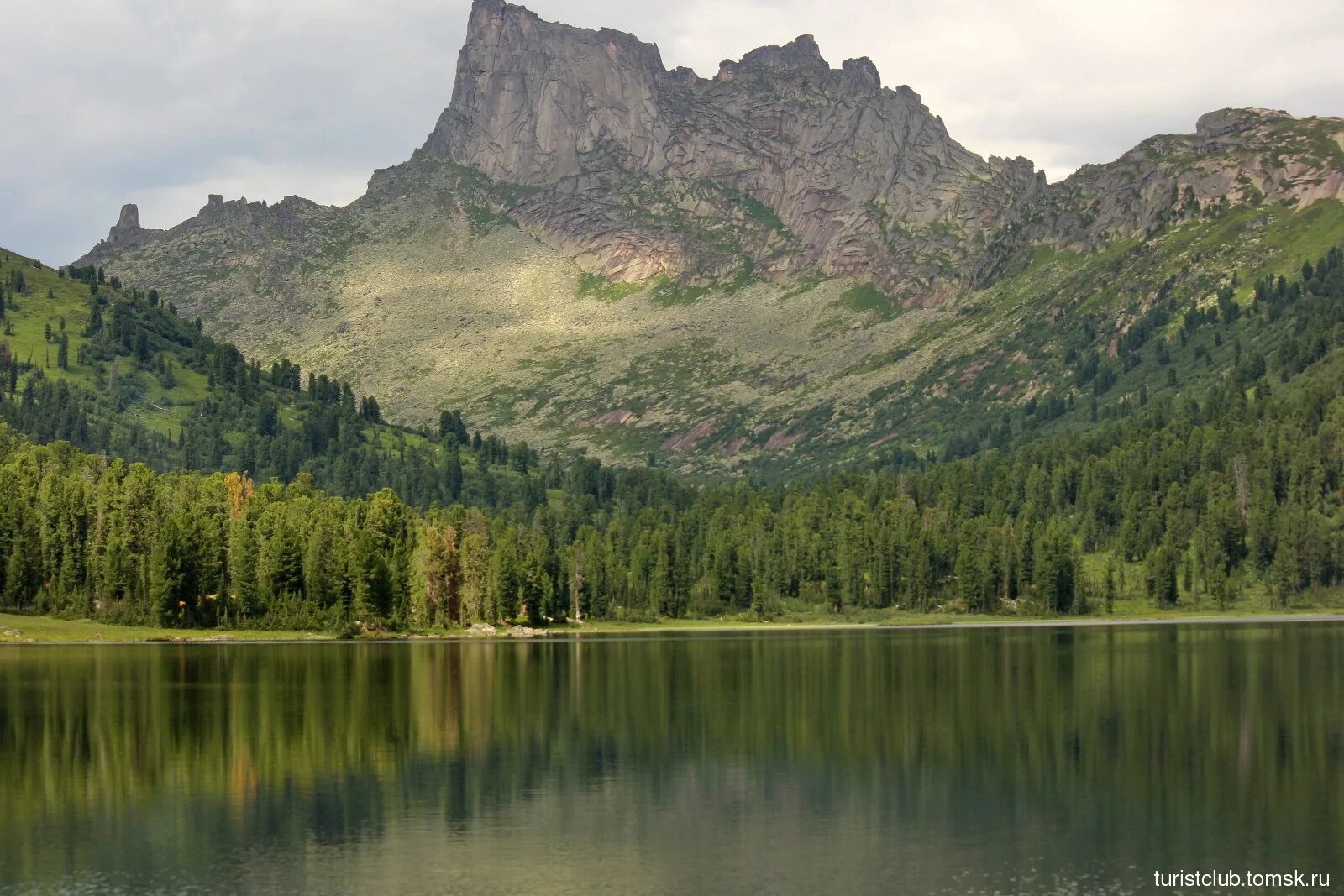 саяны парабола. хозяин тайги ергаки. озеро тавро ергаки. гостиница хозяин тайги в ергаки. ергаки природный парк.