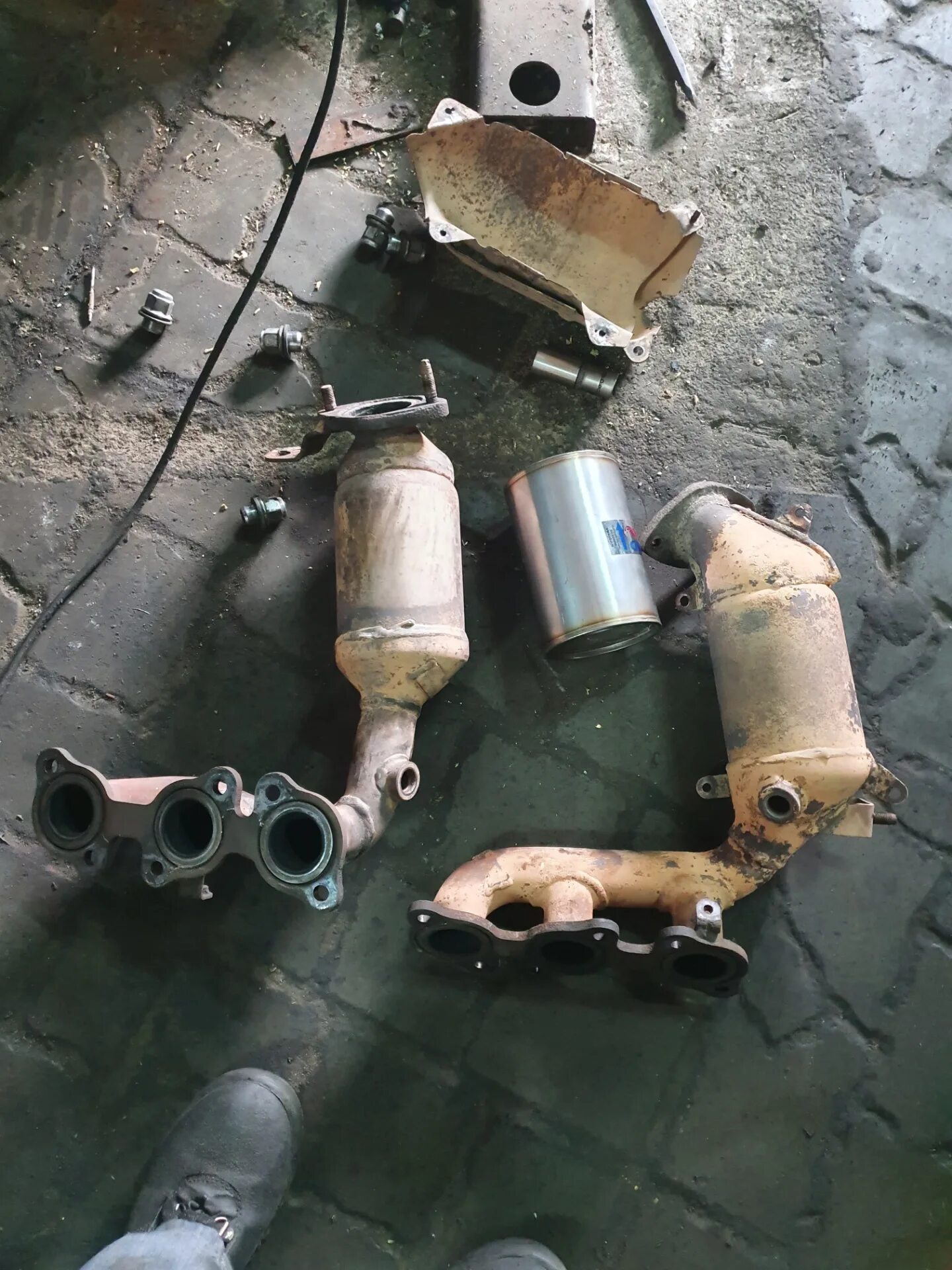 Катализатор 1950. Драйв катализатор. Изношенный катализатор. Неисправный катализатор. Драйв катализатор.