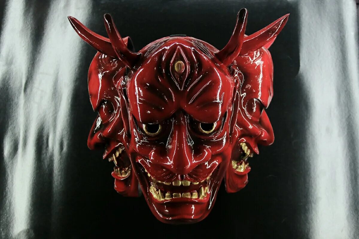 Маска Hannya демон. Oni демон маска. Японская маска Менгу. Маска они. Японская маска они