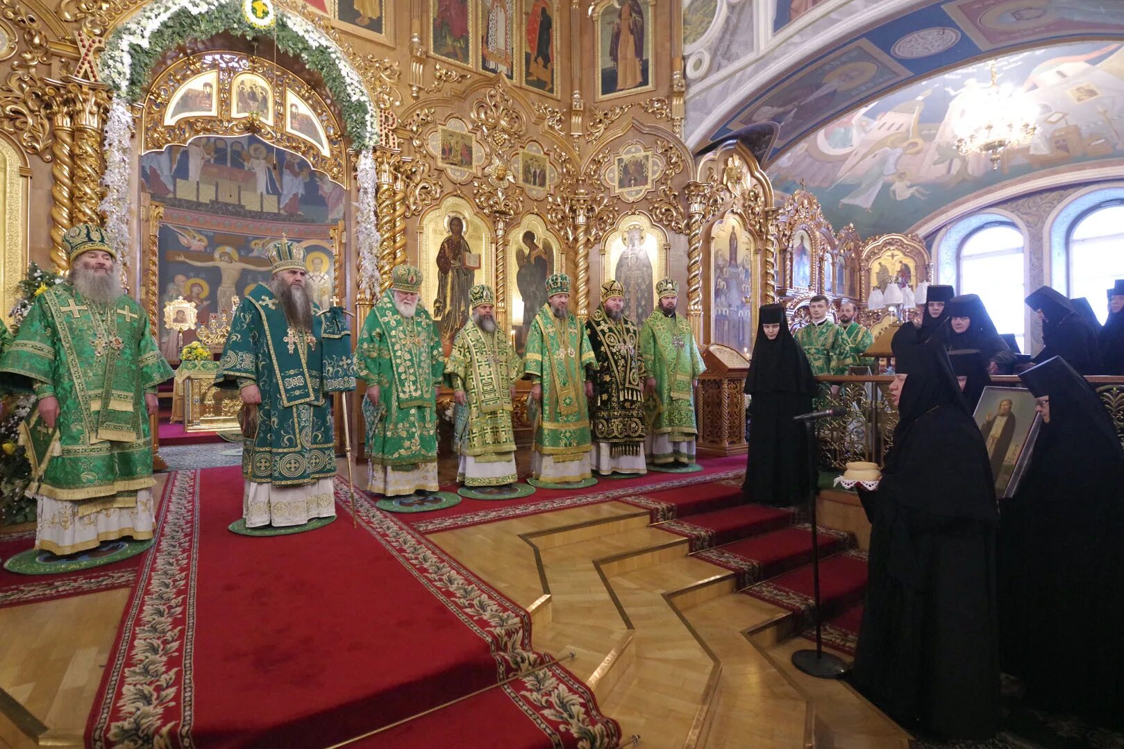 Троицком соборе серафимо дивеевского монастыря