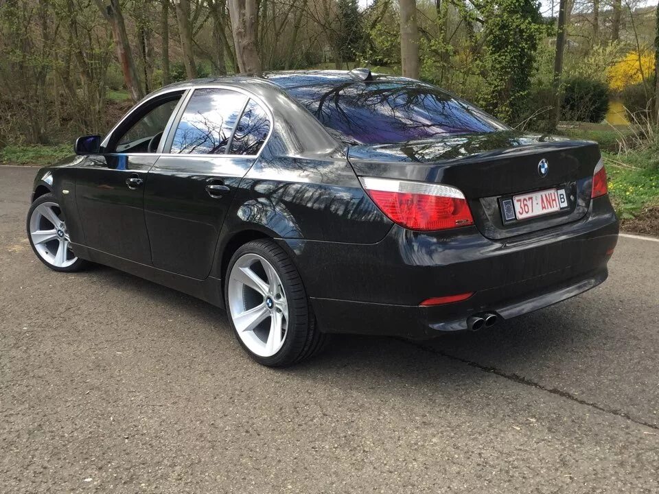 128 е60. BMW 5 e60 r18. BMW e60 128 стиль. BMW 5 e60 r19. BMW e60 на стиле.