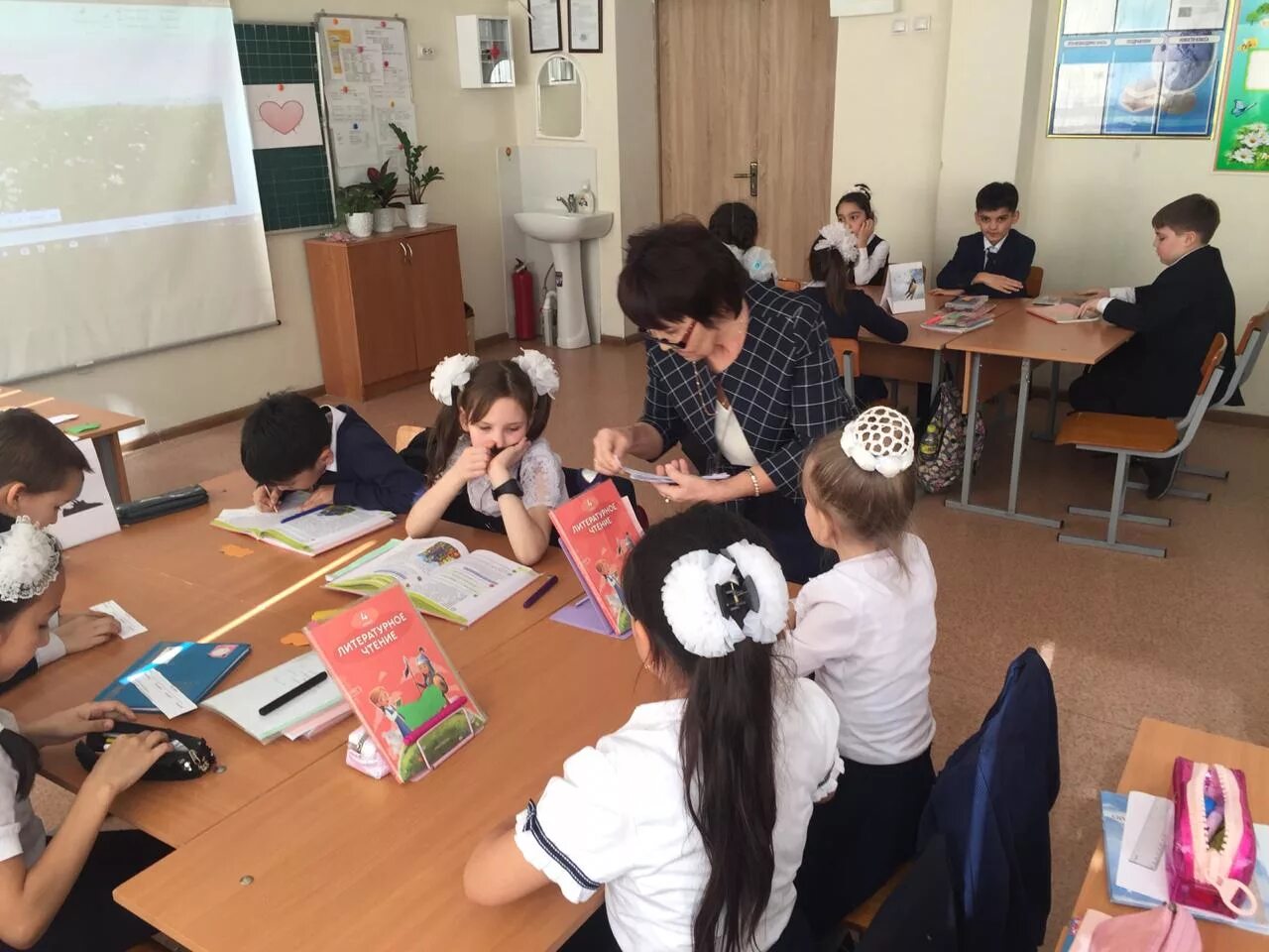 толебаева ляззат. 209 гимназия алматы. города побратимы кургана китай. средняя школа 94 города алматы. гимназия аоги.