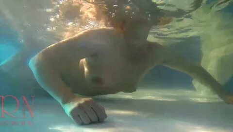 GODDESS REGINA - Underwater pussy Mermaid fingering Cam 3 <br>...