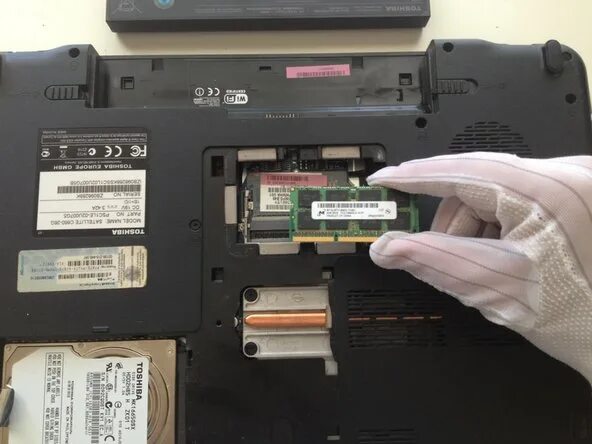 Satellite c660 bios. Toshiba c660 память. kbg40znt256g toshiba memory. toshiba ноутбук satellite ставим ссд. тошиба сателлит с660 где все памяти.