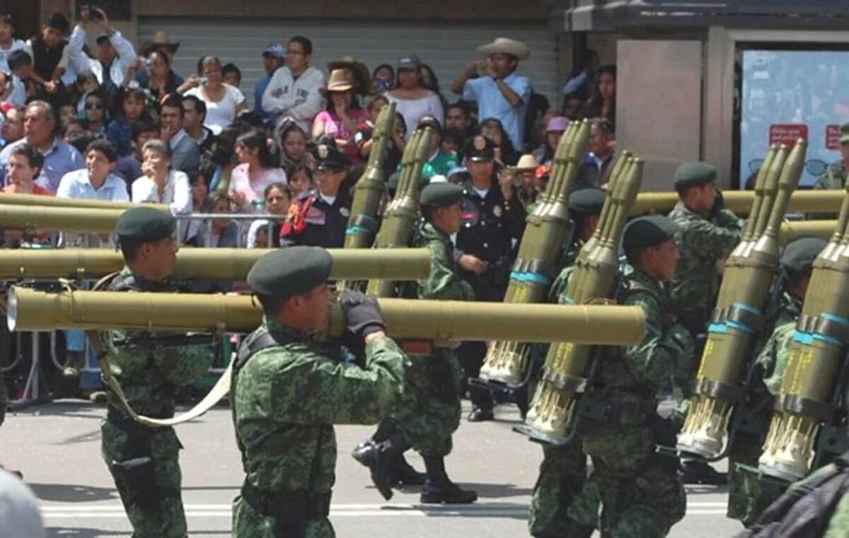 Рпг-29 вампир. Ручной противотанковый гранатомёт рпг-29 вампир. Гранатомёт рпг-29 вампир. Ручной противотанковый гранатомёт рпг-30. Вампир ракета.