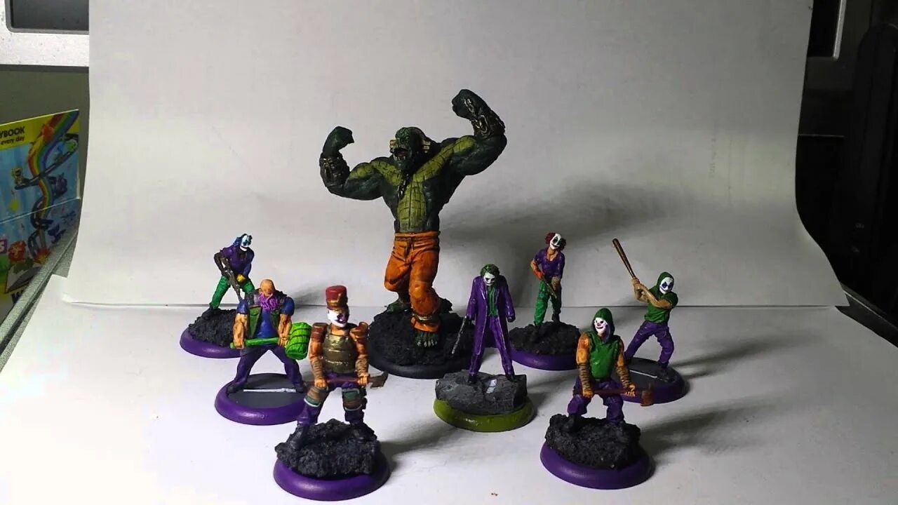 Miniature game. Dc miniatures game. batman миниатюра. batman miniatures joker. batman miniature game.