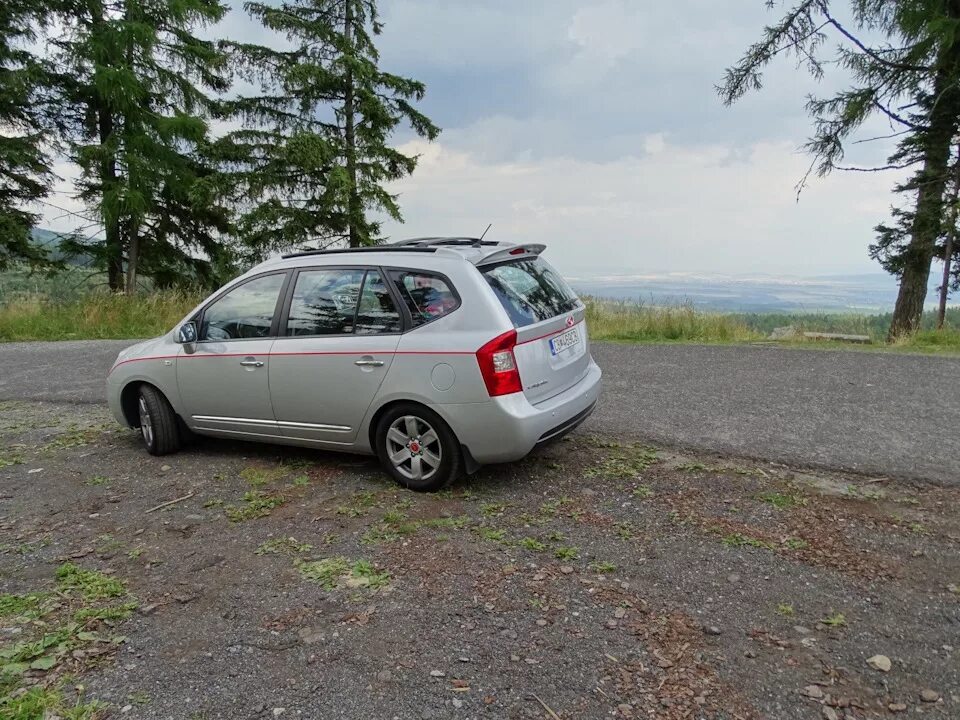 Kia carens 2006. Kia Carens 2.0l. Киа Каренс 3. Kia Carens 2022.