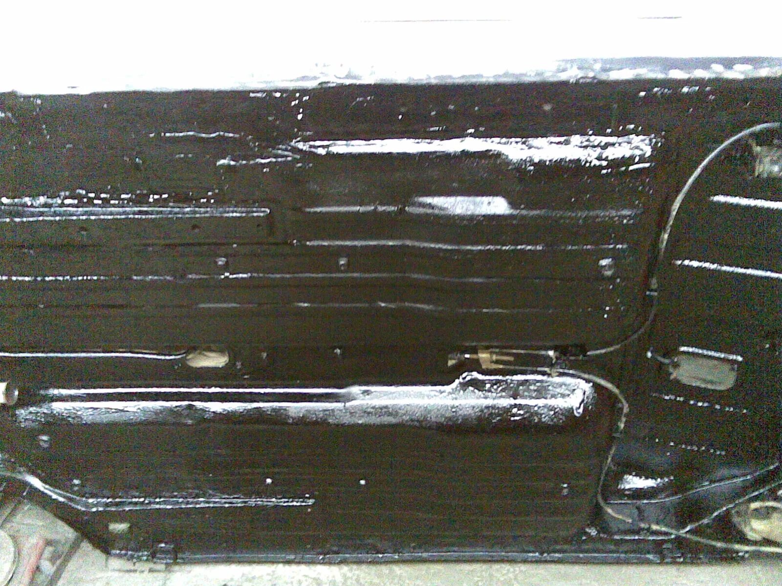 Обработка днища отработкой. Промазать отработкой днище машины. Обработка днища отработкой. Обработка днища отработкой. Обработка днища отработкой.