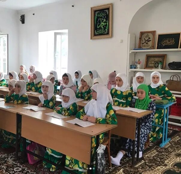 медресе при мечети. мусульманская школа при мечети называется. арабо-мусульманская культура мечети. медресе улугбека самарканд. мусульманская школа при мечети называется.