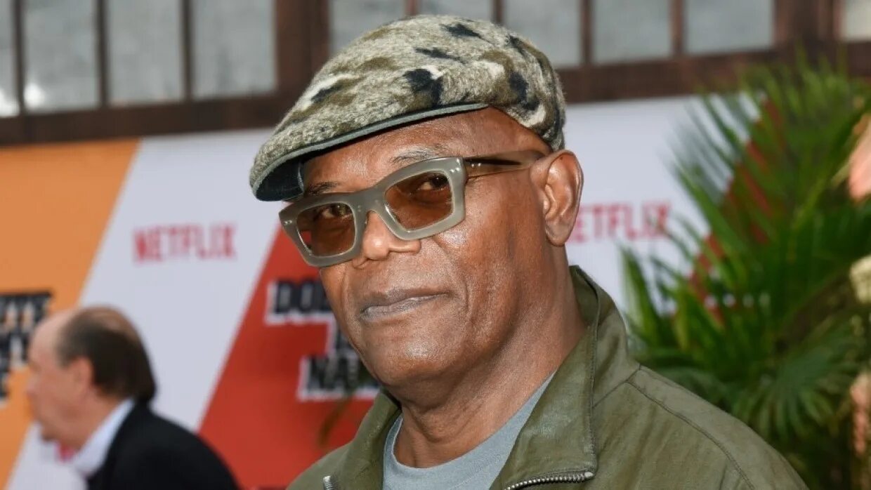 Пабло шрайбер 13 часов тайные солдаты бенгази. Боб оденкирк никто. Киллер фильм 2018 сша. 13 часов бенгази фильм. Джон красински тайные солдаты бенгази.