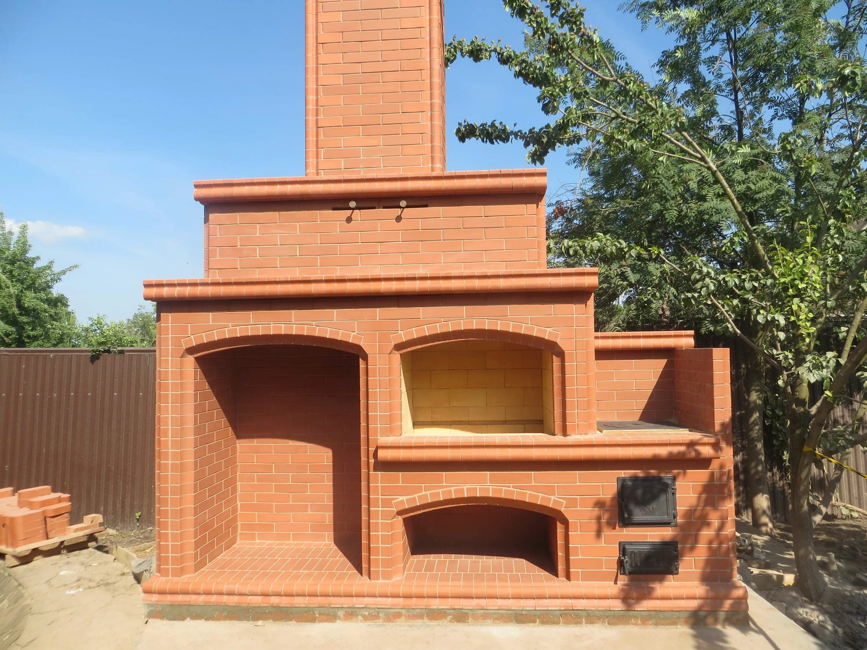 печь камин витебский кирпич. печь из кирпича lode. красивые кирпичные печи. красивые кирпичные печи. печь шведка с камином.