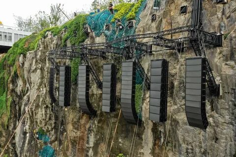 Отели на скалах в китае