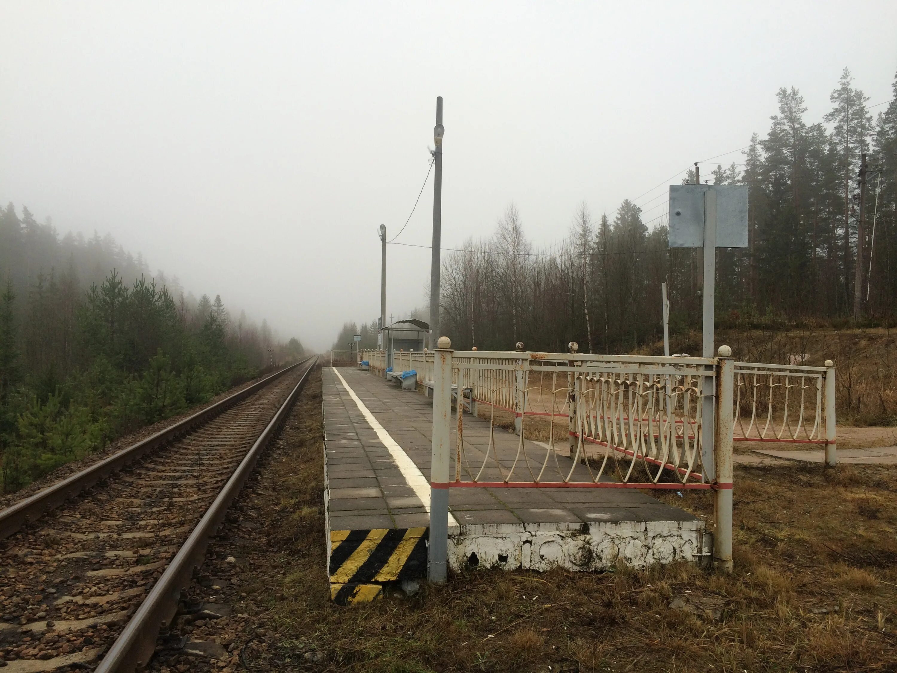 Озеро вуокса ленинградская. Озеро сайма финляндия. Зеркальные фотографии финский фотограф. Гряда пункахарью финляндия. Озеро яльчик марий эл.