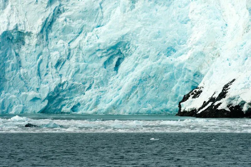 Айсберг в тихом океане. Alaska, океан. Льды в тихом океане в Аляске. Ледник Маржери. Тихий океан аляска