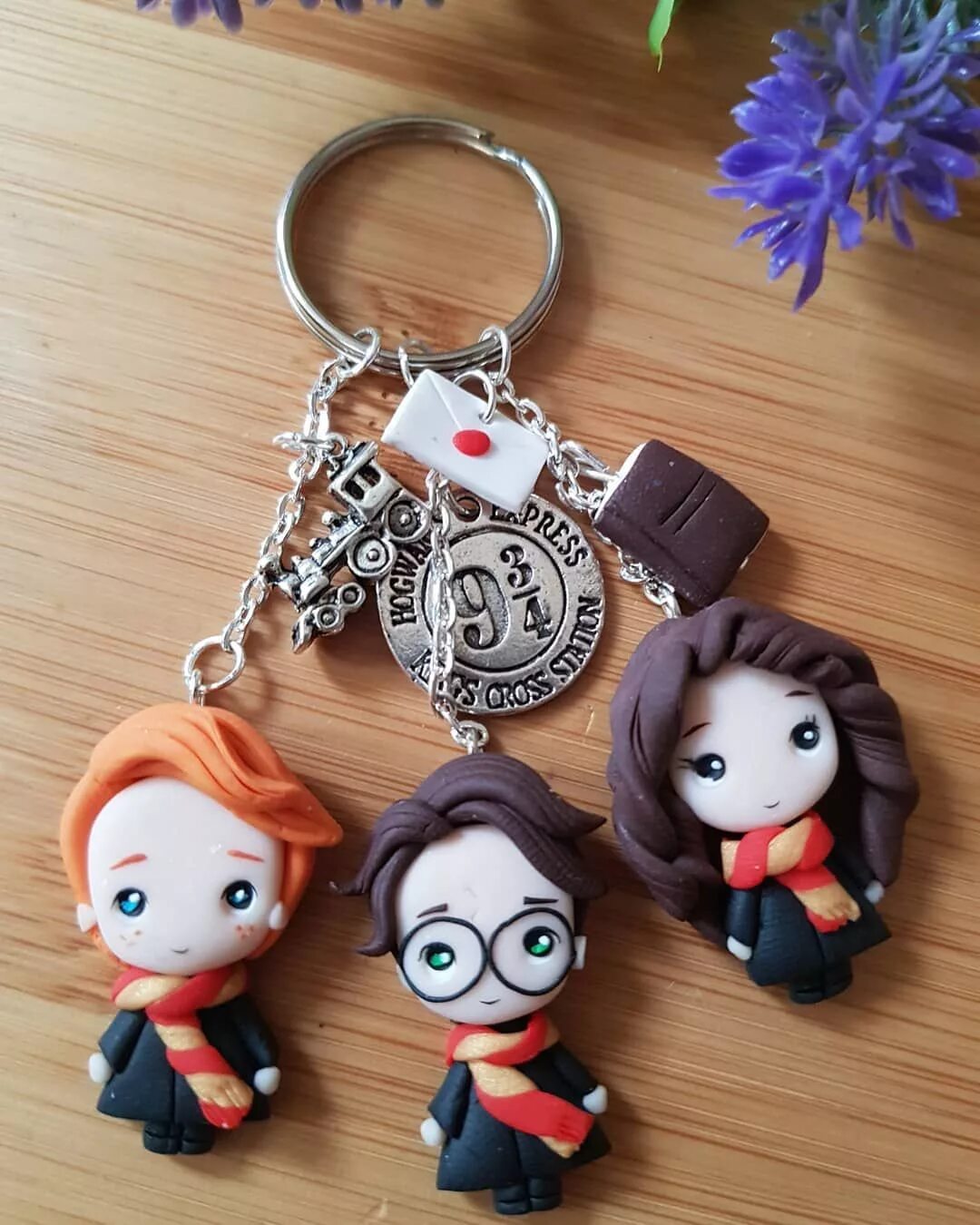 брелок из полимерной глины для мужчины. брелки из глины. брелок из полимерной глины для мужчины. полимерная глина брелок. брелки из глины.